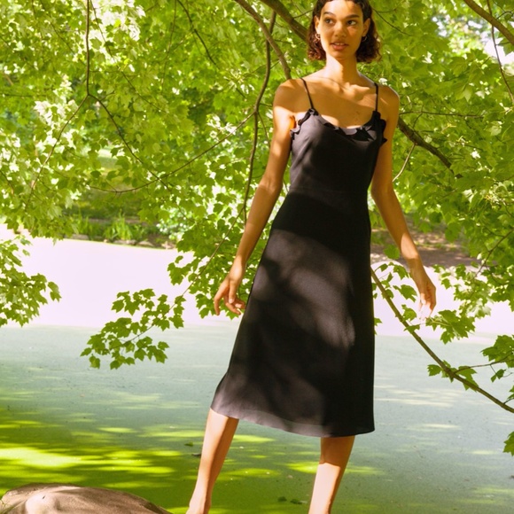 COPY - Aritzia wilfred red philomene maxi dress, size 0 - Picture 5 of 9